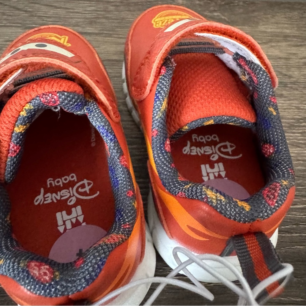 Disney Pixar Cars Lightning McQueen Shoes Size 4C Toddler Boys Sneaker NEW - Picture 7 of 10